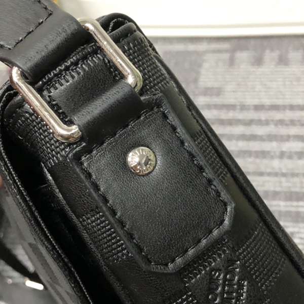 ルイヴィトンバッグ素材ディテール